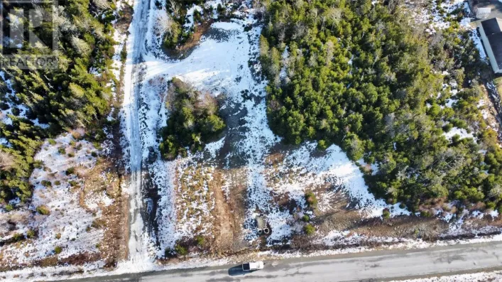 100 Amber Drive, Whitbourne