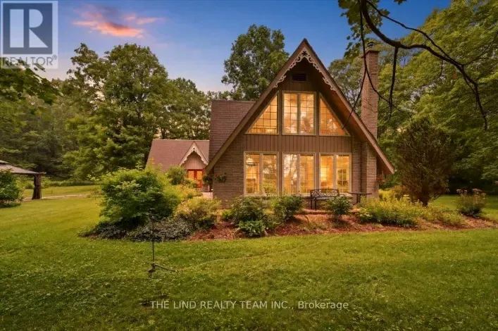 100 BRIDLE PATH, East Gwillimbury