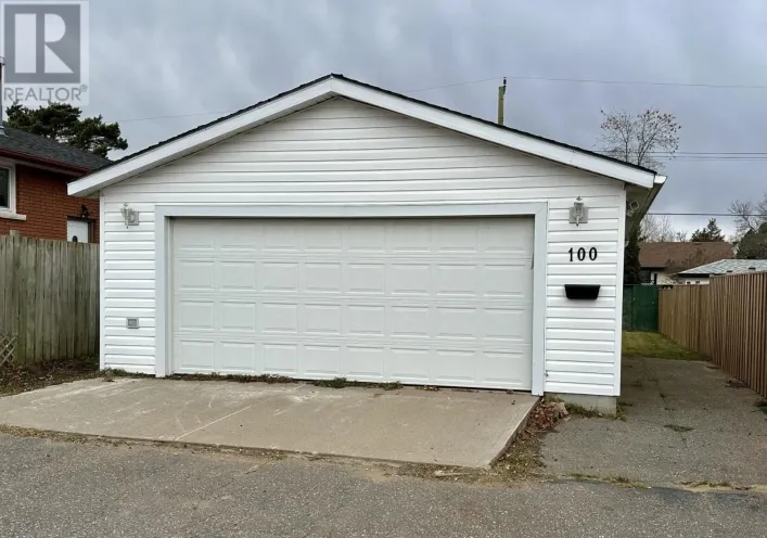 100 Bruce ST, Thunder Bay