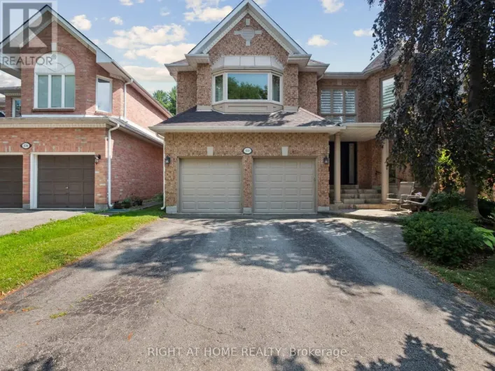 100 CARLYLE CRESCENT, Aurora