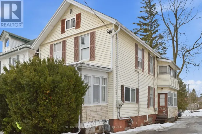 100 CHATHAM STREET, Belleville