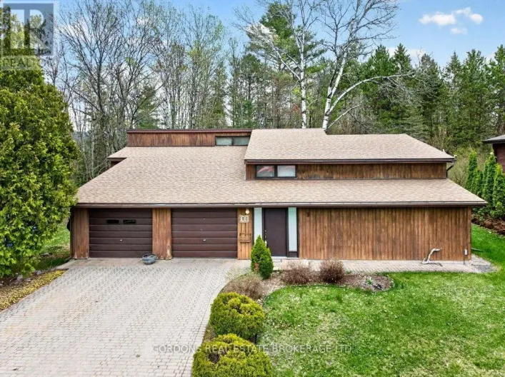 100 FRONTENAC CRESCENT, Deep River