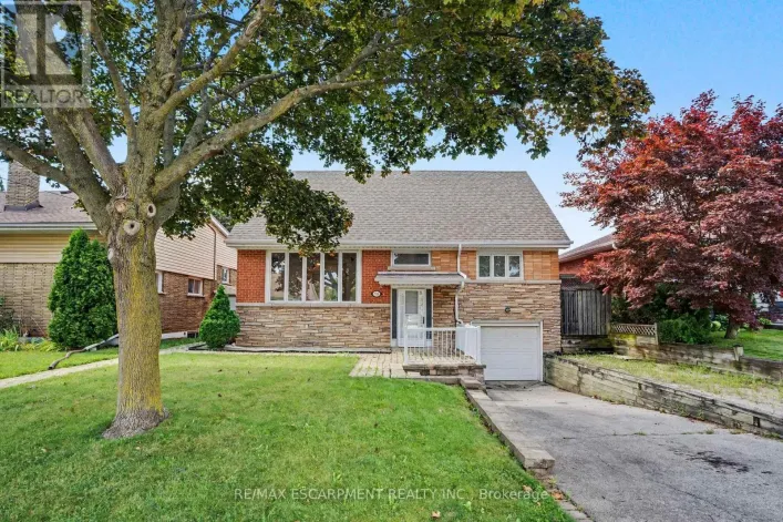 100 HARDALE CRESCENT, Hamilton
