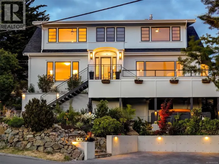 100 King George Terr, Oak Bay