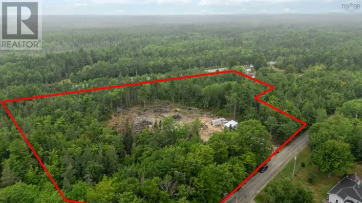 100 Llewellyn Loop Road, Middlewood