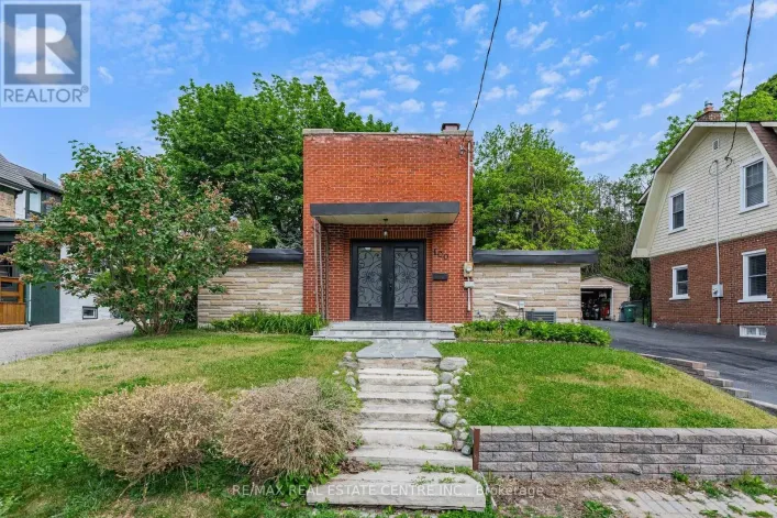 100 MANSION STREET, Kitchener