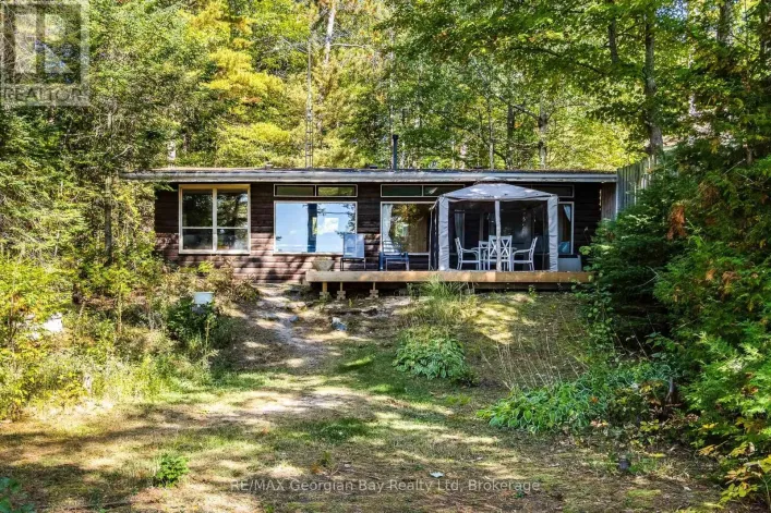 100 NOTTAWAGA DRIVE, Tiny