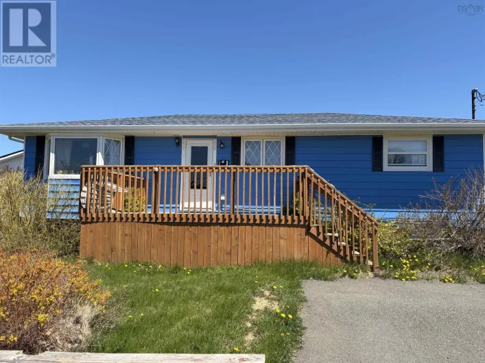 100 Oceanview Crescent, Dominion