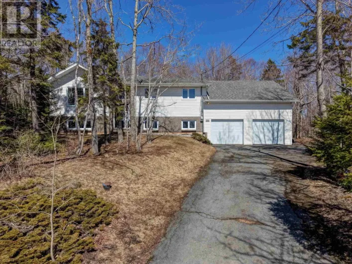 100 Tamarack Drive, Fall River