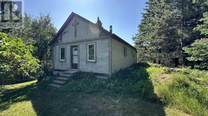 100 Tetroe RD, Kenora