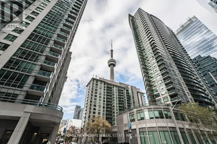 Apartment for sale: 1001 - 12 YORK STREET, Toronto