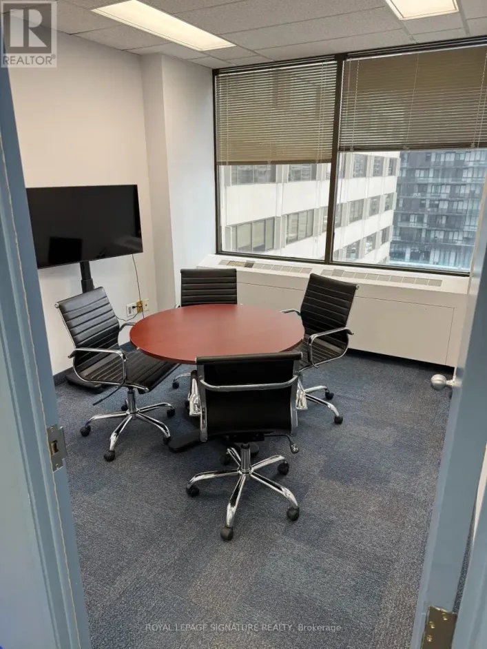 1001 - 20 EGLINTON AVENUE W, Toronto