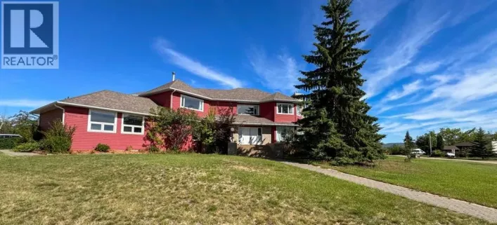 10010 89 Street NW, Peace River