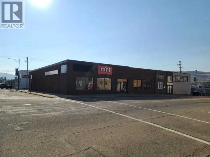 10013 100 Avenue, Peace River