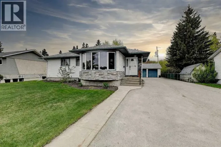 10015 89 Avenue, Grande Prairie