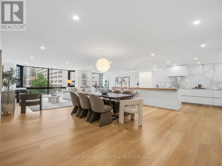 1002 - 1166 BAY STREET, Toronto