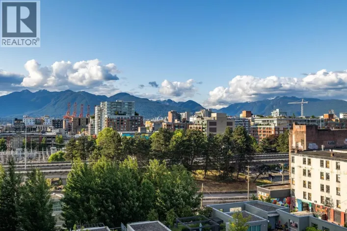 1002 120 MILROSS AVENUE, Vancouver