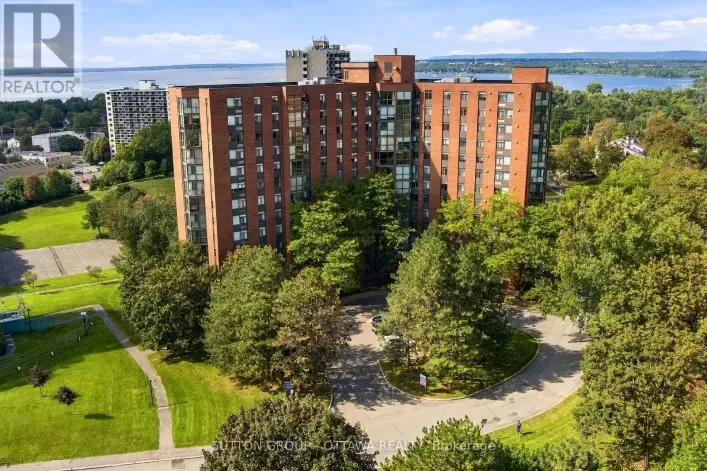 Apartment for sale: 1002 - 2871 RICHMOND ROAD, Ottawa