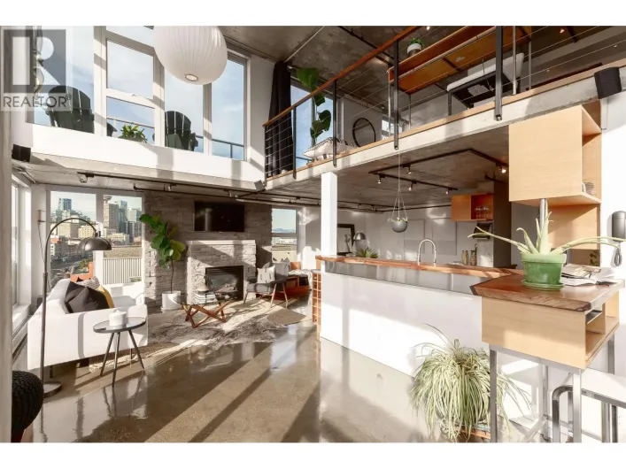 1002 289 ALEXANDER STREET, Vancouver