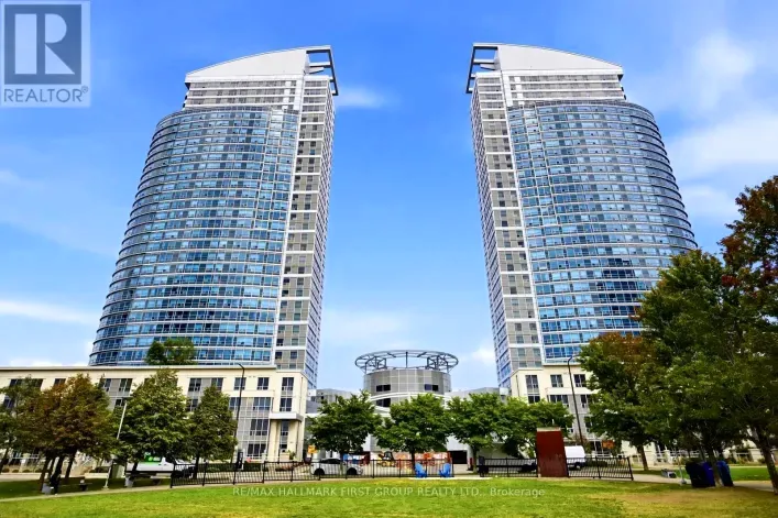 1002 - 36 LEE CENTRE DRIVE, Toronto