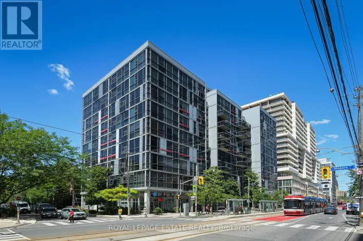 1002 - 60 BATHURST STREET, Toronto