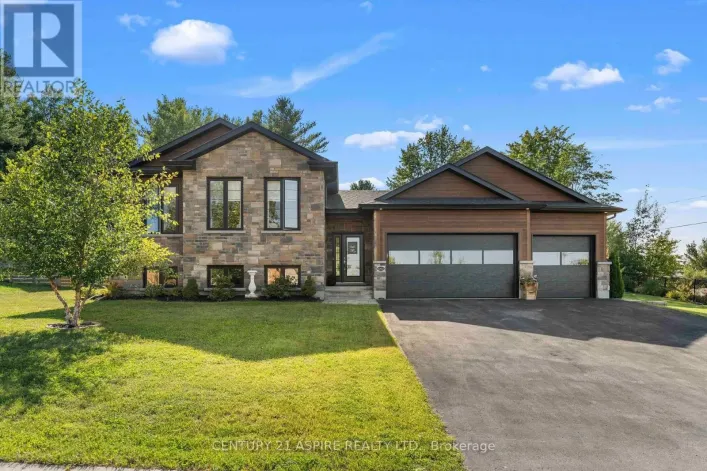 1002 BUTLER BOULEVARD, Petawawa