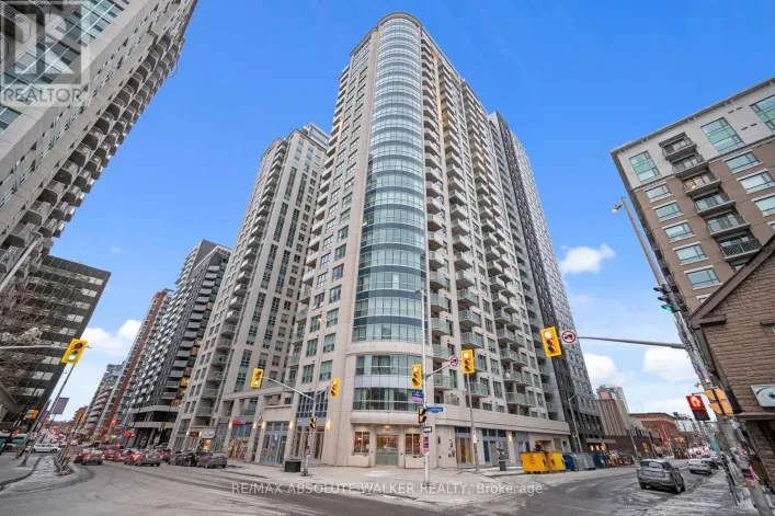 Apartment for sale: 1003 - 195 BESSERER STREET, Ottawa