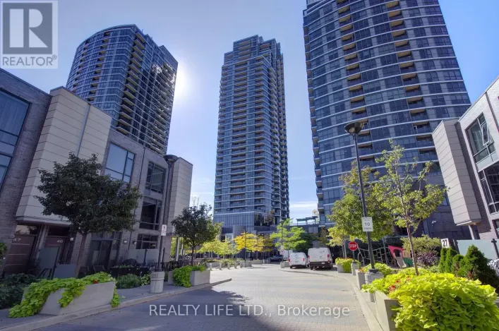 1003 - 5 VALHALLA INN ROAD, Toronto