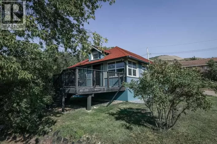 10033 102 Street, Peace River