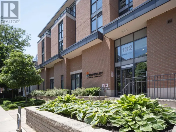 1004 - 132 BERKELEY STREET, Toronto