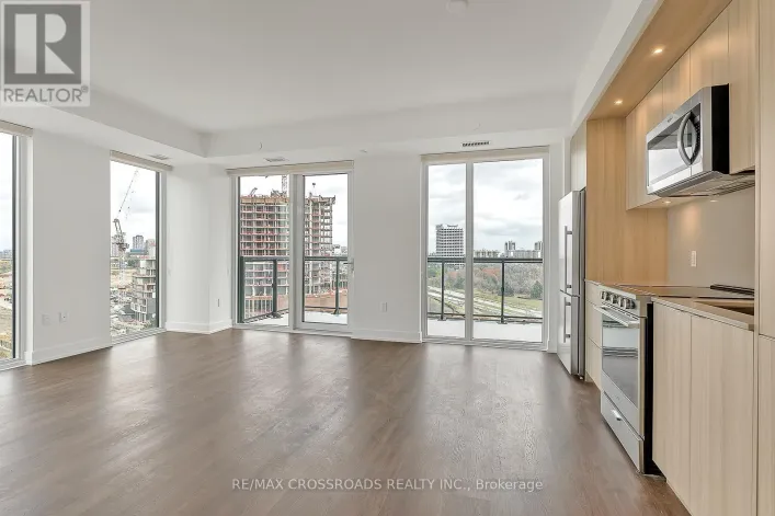 1004 - 30 INN ON THE PARK DRIVE, Toronto