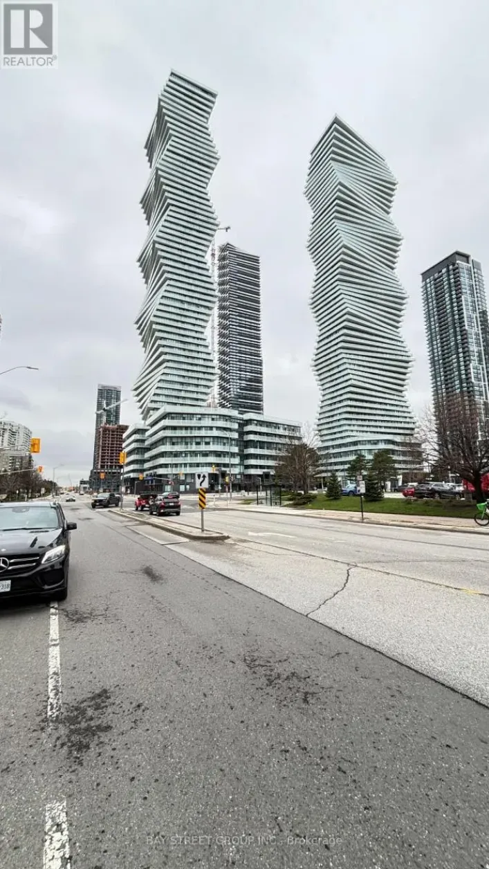 1004 - 3900 CONFEDERATION PARKWAY, Mississauga