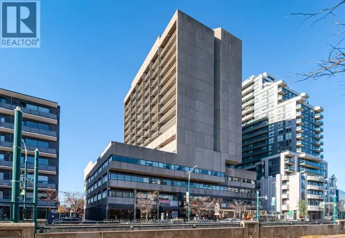 Apartment for sale: 1004 - 720 SPADINA AVENUE, Toronto