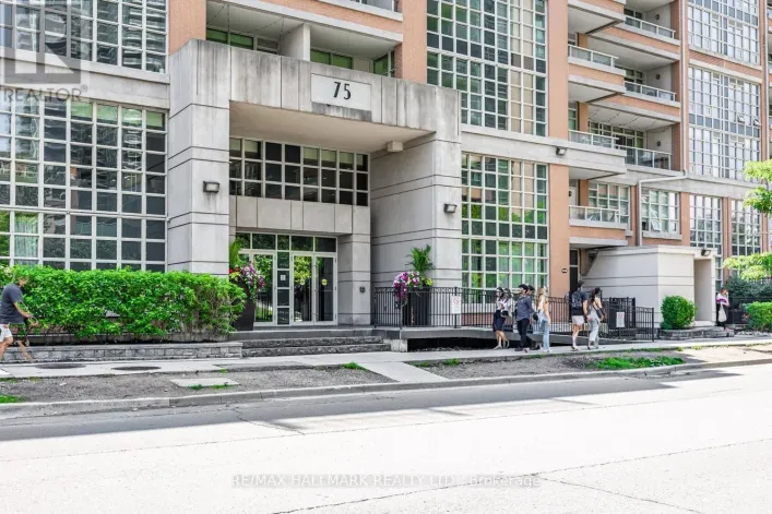 1004 - 75 EAST LIBERTY STREET, Toronto