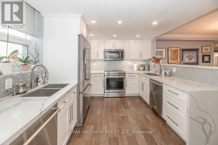 1004 - 7601 BATHURST STREET, Vaughan
