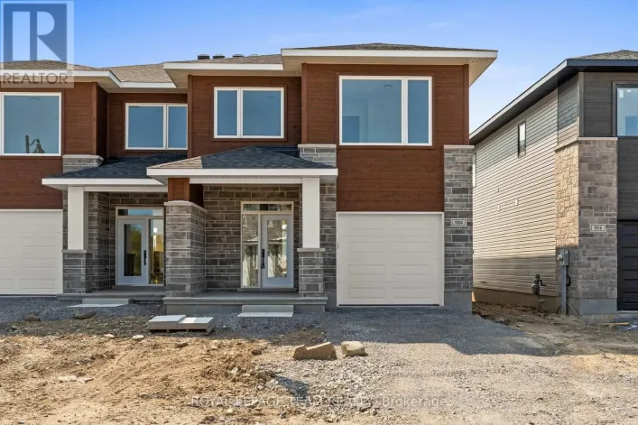 1004 MOORE STREET, Brockville