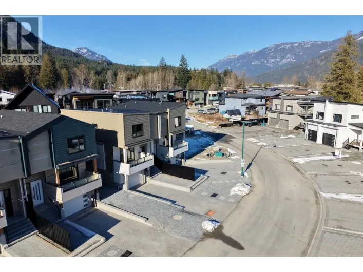 1004 PHARE CRESCENT, Pemberton