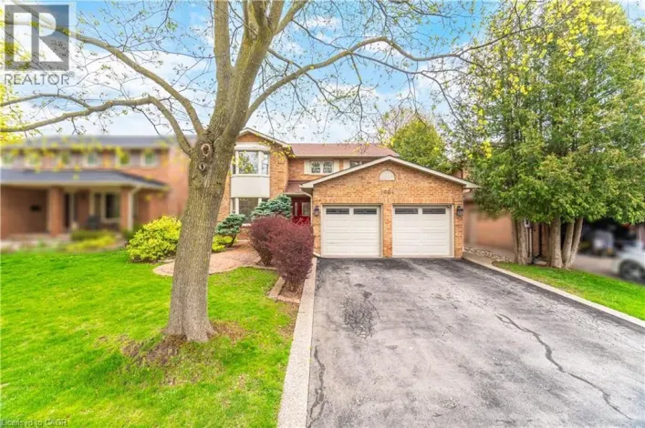 1004 ROXBOROUGH Drive, Oakville