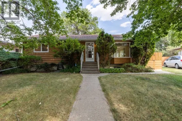 1005 17 Street N, Lethbridge