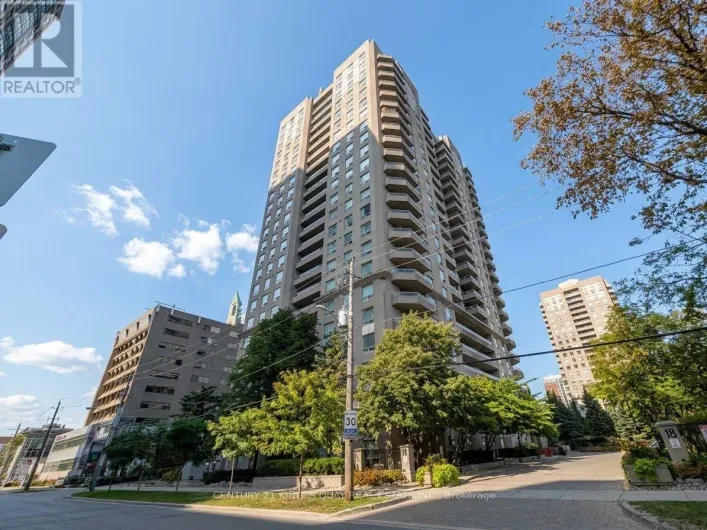 1005 - 18 HILLCREST AVENUE, Toronto