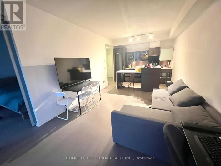 1005 - 75 ST NICHOLAS STREET, Toronto