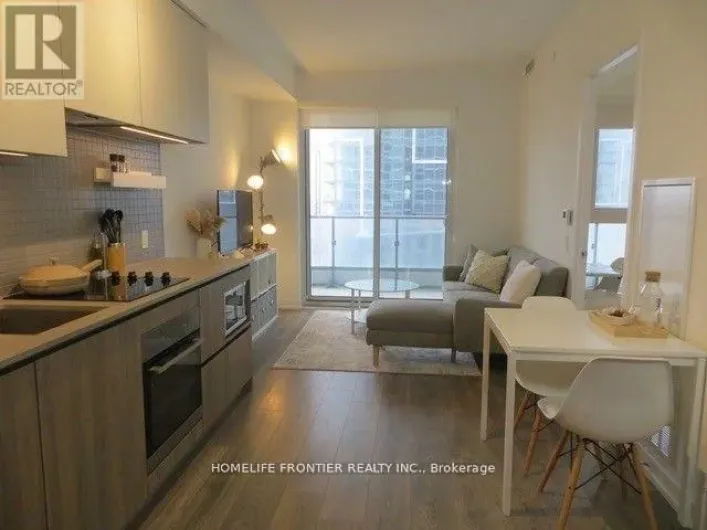 1005 - 950 PORTAGE PARKWAY, Vaughan