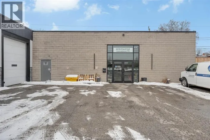 1005 WALKER ROAD Unit# D, Windsor