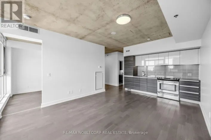 1006 - 20 MINOWAN MIIKAN LANE, Toronto