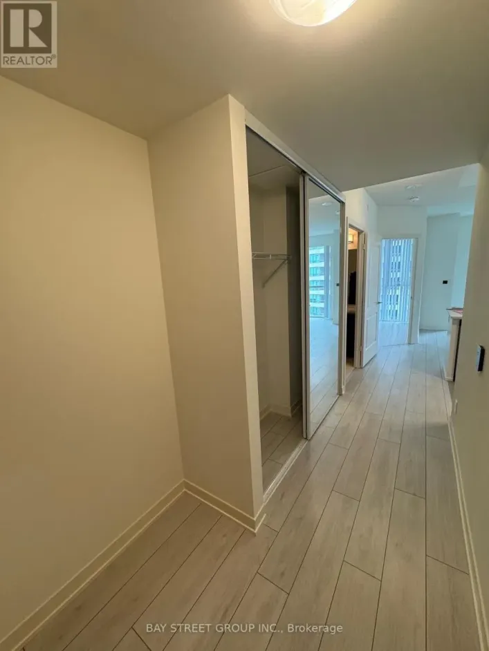 Apartment for sale: 1006 - 4955 YONGE STREET, Toronto
