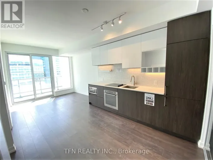 1006 - 5 BUTTERMILL AVENUE, Vaughan