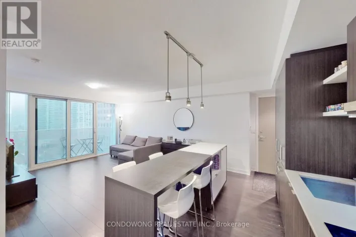 1006 - 88 HARBOUR STREET, Toronto