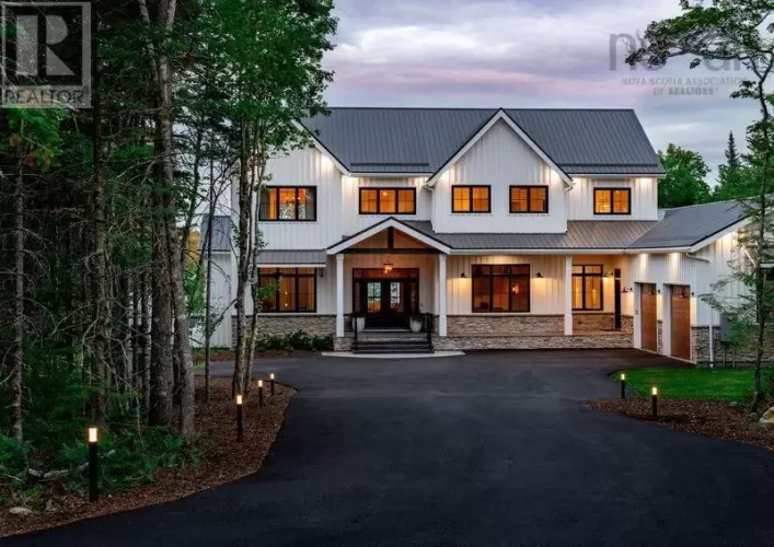 1006 McCabe Lake Drive, Middle Sackville