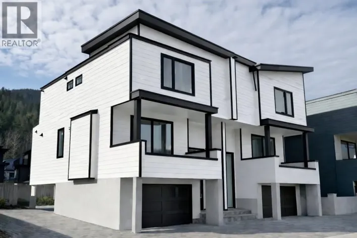 1006 PHARE CRESCENT, Pemberton