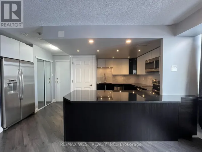 1007 - 300 WEBB DRIVE, Mississauga